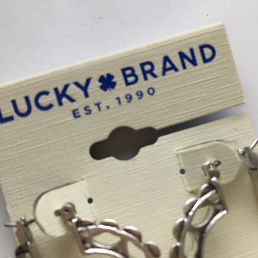 NWT LUCKY SILVER CUT OUT HOOP EARRINGS - Picture 8 of 8